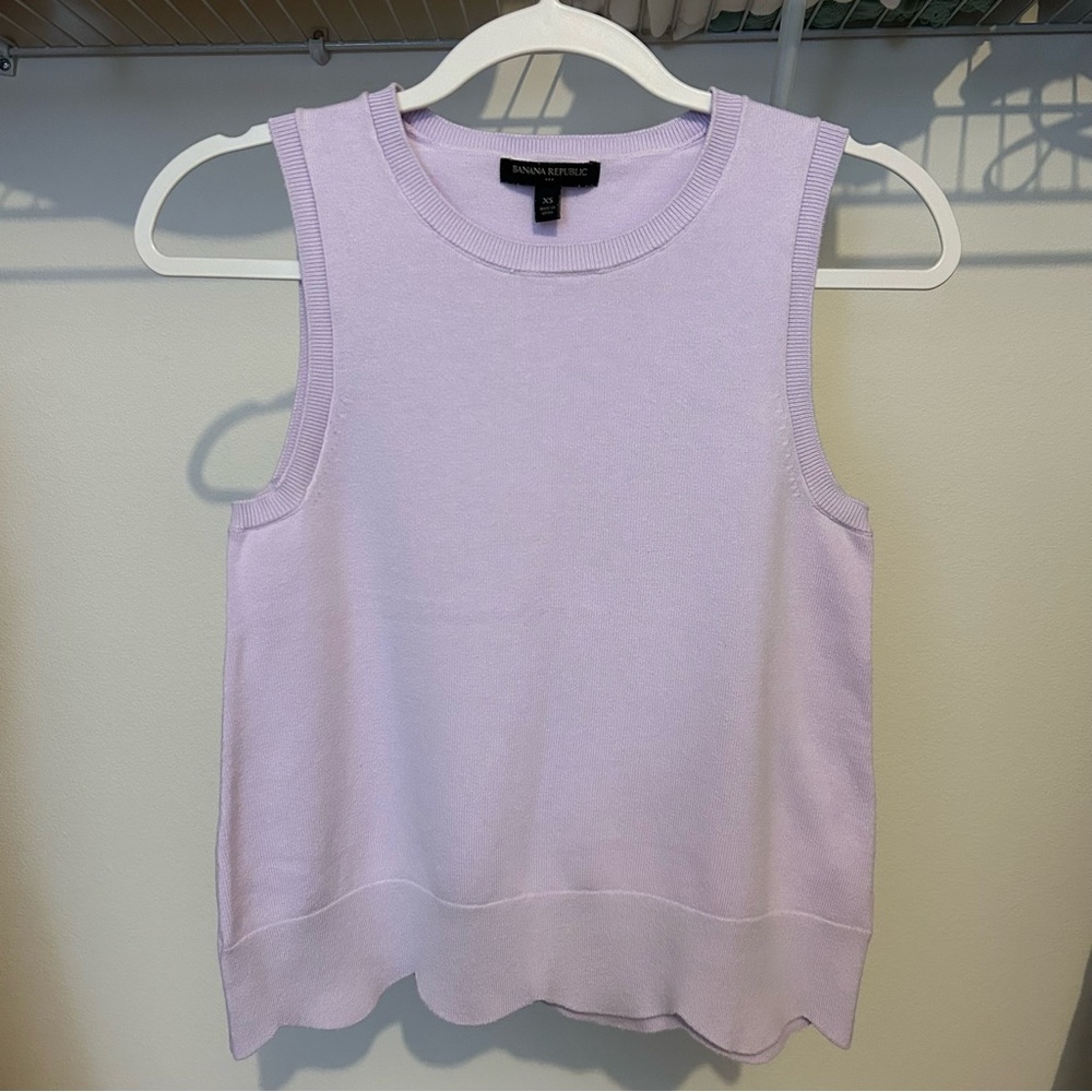 Banana Republic Lavender Scalloped Sleeveless Top